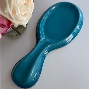NWOT Le Cruset spoon rest- Caribbean